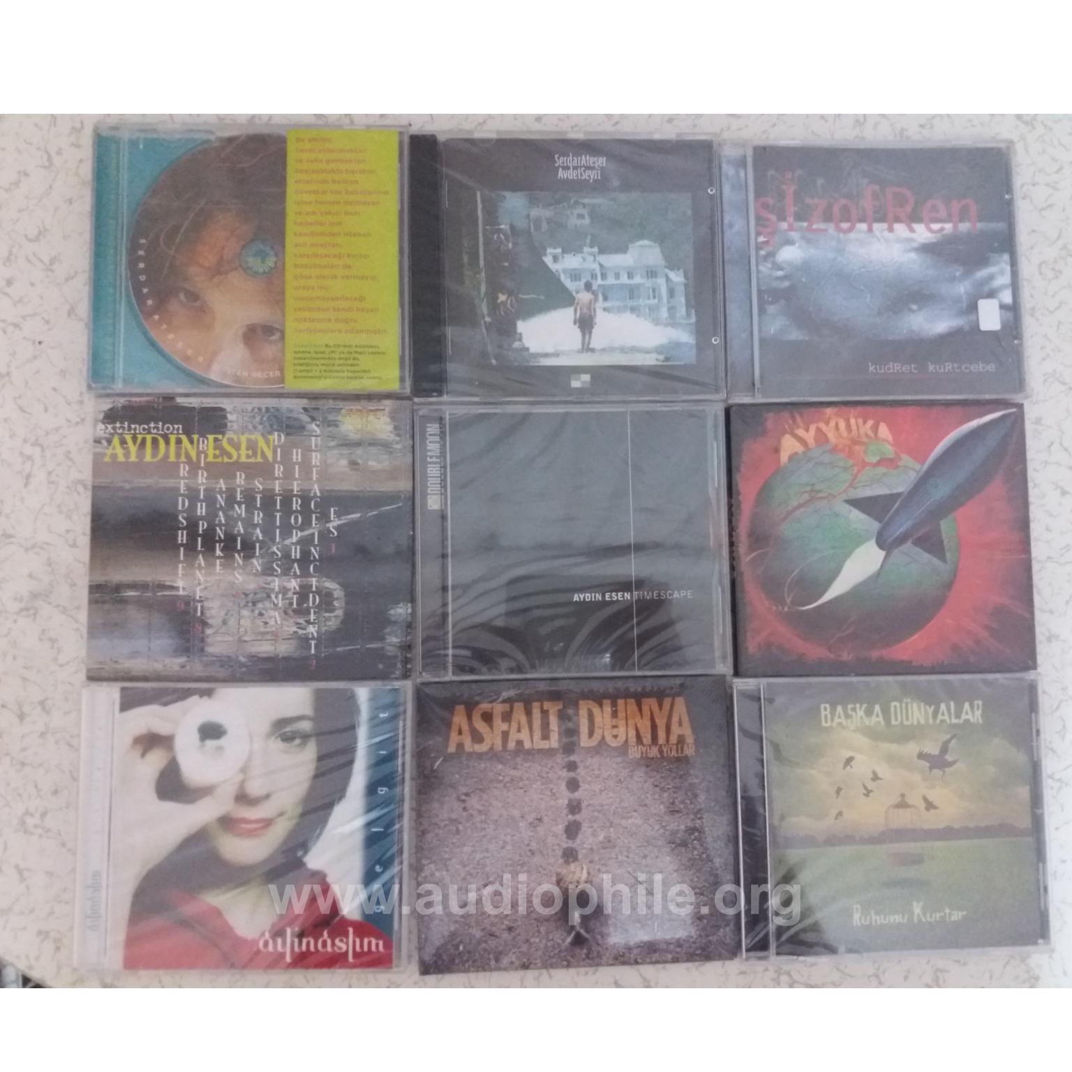 9 adet nadir bulunan  0 ambalajlarında yerli müzik cd'si