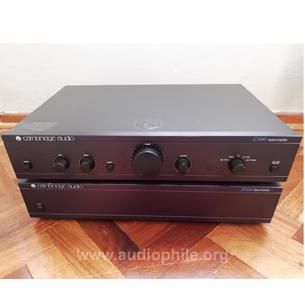 Cambridge audio pre + power amfi mükemmel temizlikte.