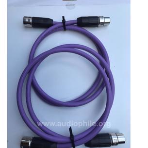 Oyaide 102ssc  XLR Kablo 1 mt