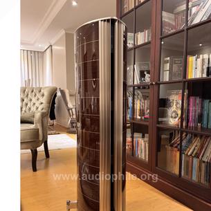 Sonus faber amati homage tradition