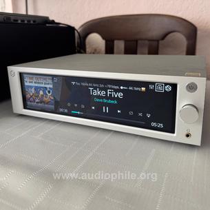 Hifi rose rs250 audio & video streaming d/a network player