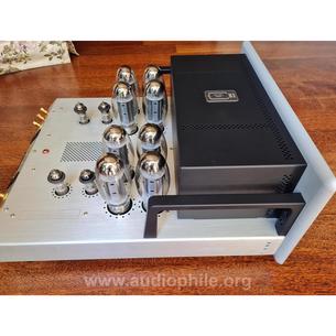 Audio research  gs150 tube amplifier + gspre amplifier