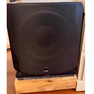Svs sb-3000 subwoofer parlak siyah mükemmel durumda
