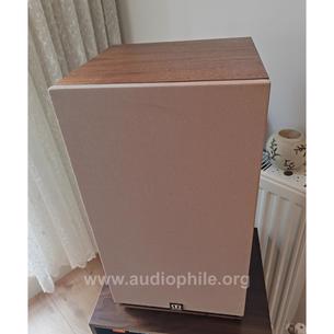 Monitor audio r252