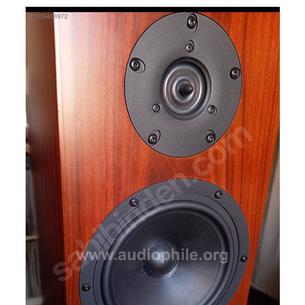 Avance dana 7 bookshelf speaker orijinal standında 
