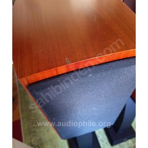 Avance dana 7 bookshelf speaker orijinal standında 