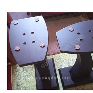 Avance dana 7 bookshelf speaker orijinal standında 
